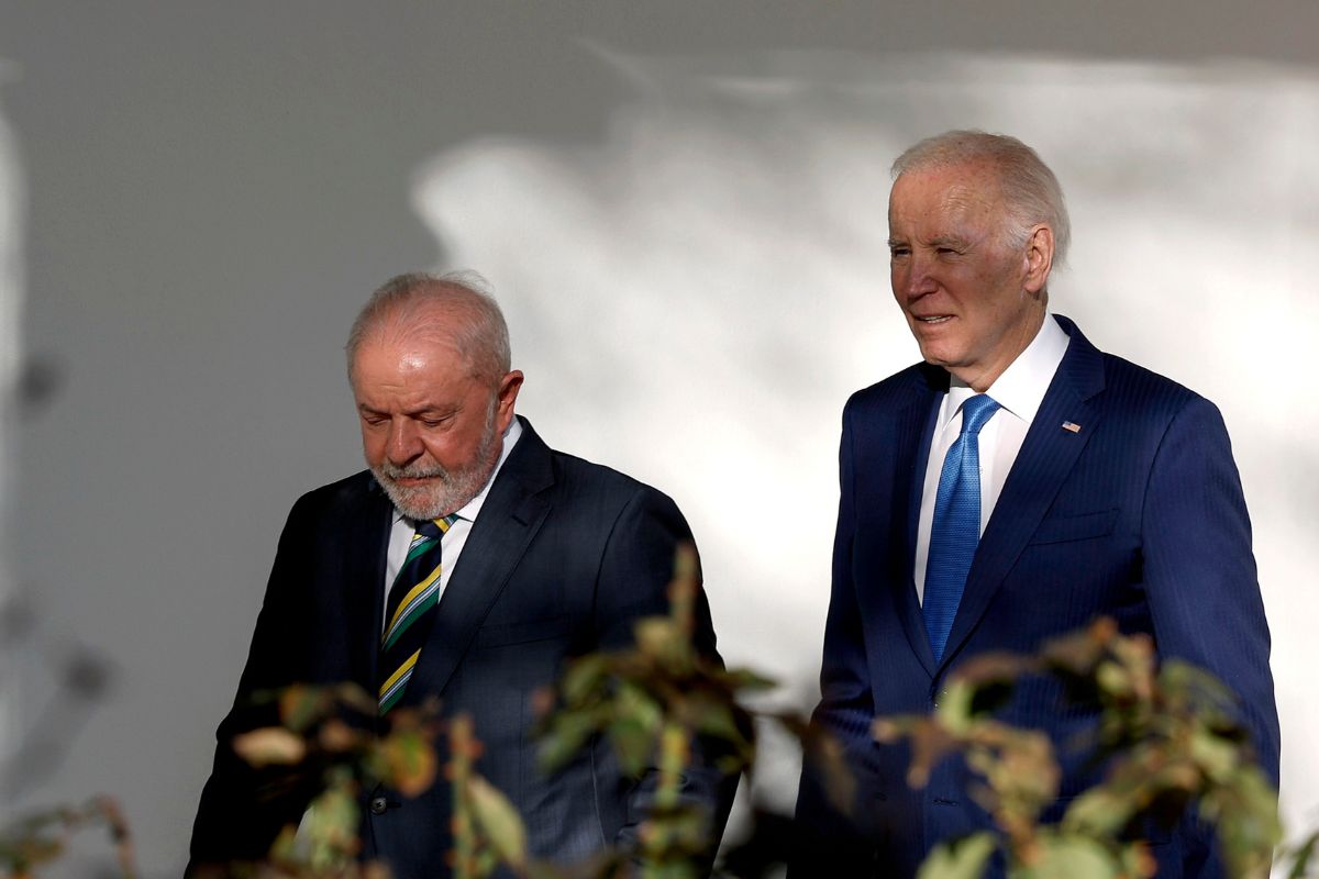 Em conversa com Biden, Lula diz que Brasil aguarda ata para reconhecer o resultado das eleições na Venezuela