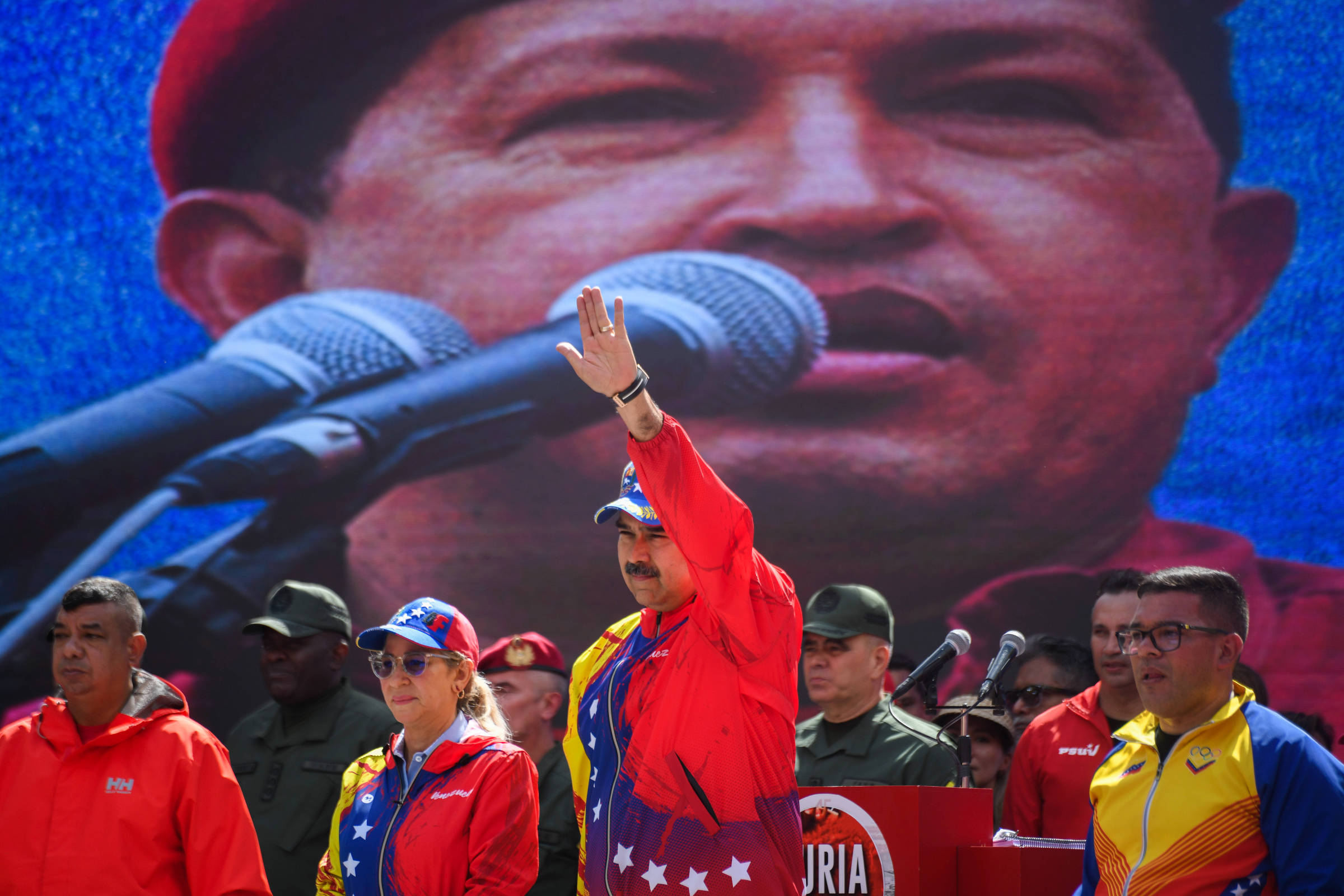 Edmundo González não reconheceu o resultado das eleições, dando vitória a Maduro