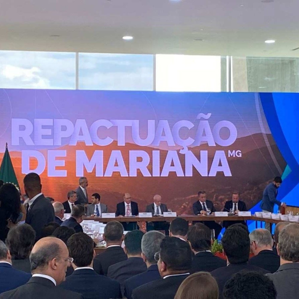 Tragédia de Mariana: governo e mineradoras assinam acordo de R$ 132 bi