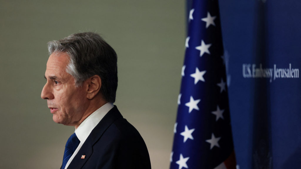 U.S. Secretary of State Antony Blinken speaks to members of the press, at David Kempinski Hotel, in Tel Aviv, Israel, August 19, 2024. REUTERS/Kevin Mohatt/Pool