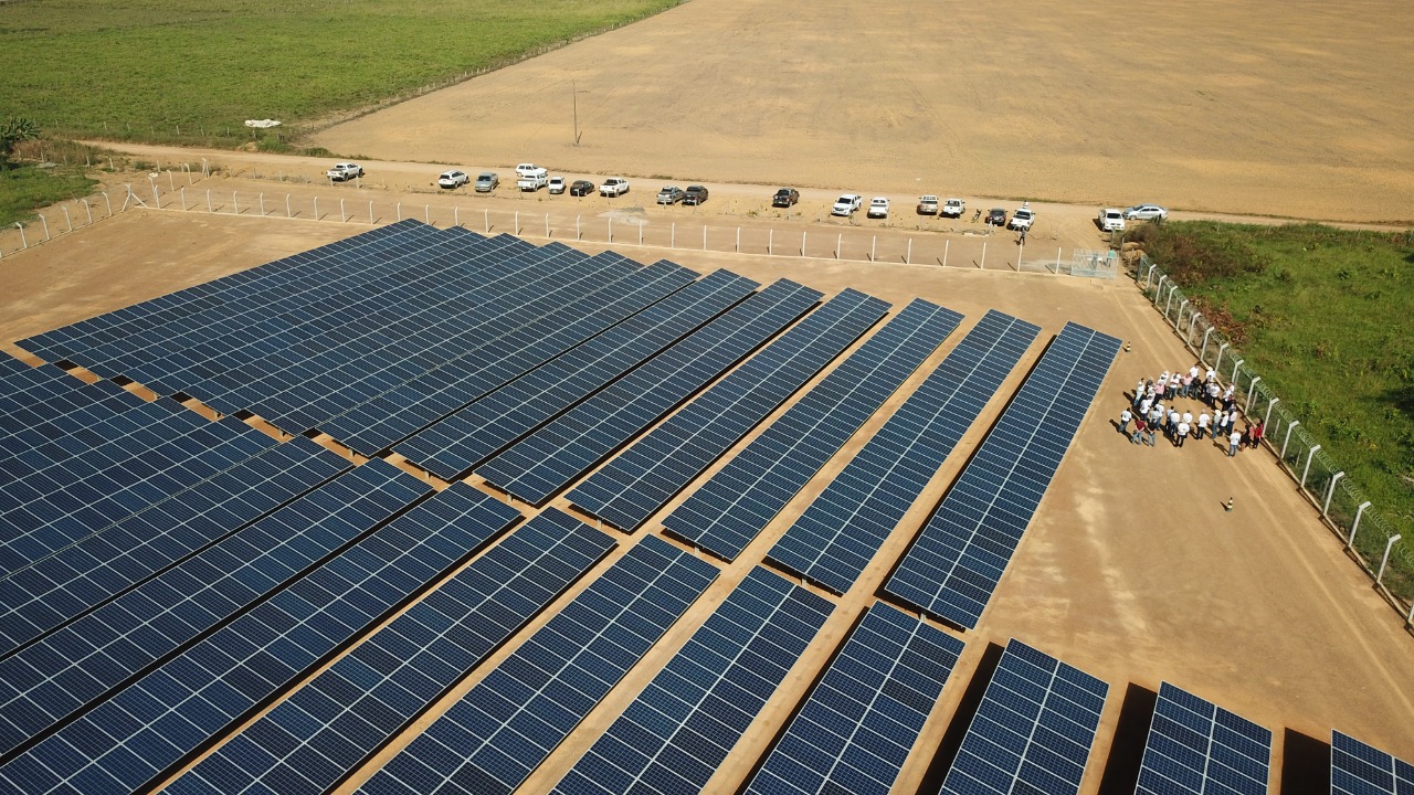 Na contramão por energia limpa, governo Lula aumenta imposto sobre painéis solares pela terceira vez