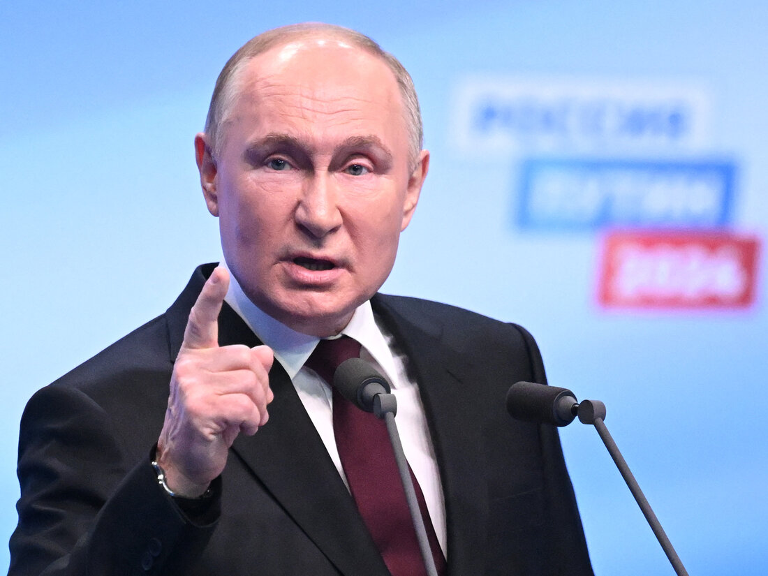  Presidente da Rússia e candidato a presidência Vladimir Putin
