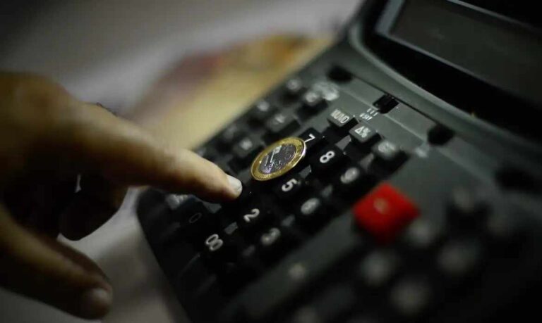 Boletim Focus’: mercado financeiro passa a estimar IPCA acima de 4,5% neste ano, com estouro da meta de inflação