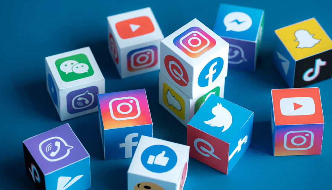 Austrália propõe restrição de redes sociais para menores de 16 anos com seleção de idade