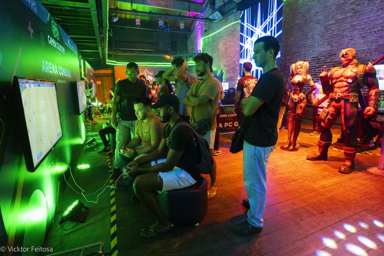 Evento de tecnologia no Recife reúne mais de 80 mil pessoas até sábado