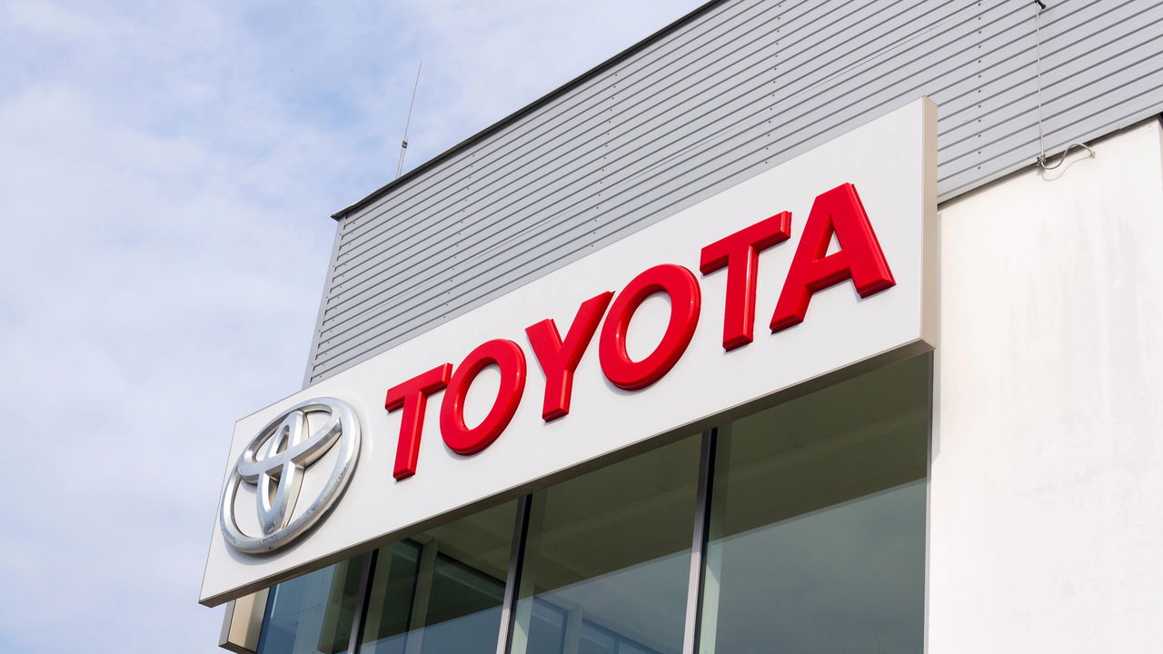 Toyota deve registrar primeira queda de lucro em 2 anos com demanda fraca