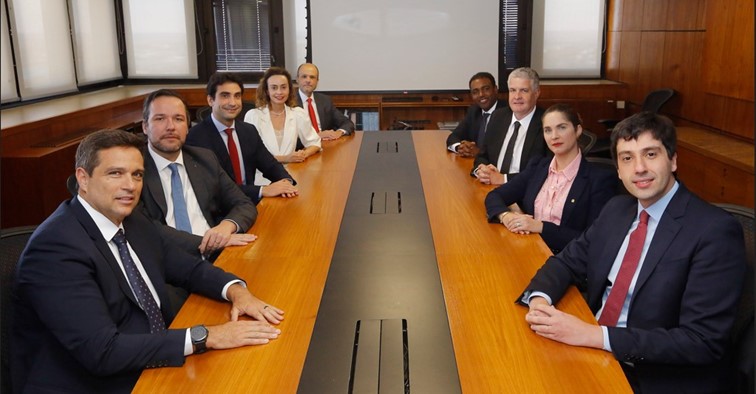 Ata do Copom, vendas no varejo, CSN, discursos do BC e do Fed: os destaques desta 3ª
