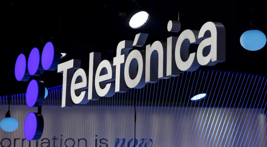 Telefónica sofre forte queda no lucro do 3ºtri, com desvalorização do real e baixa contábil