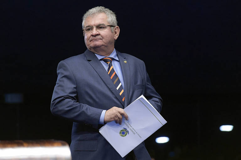 Impasse sobre emendas pode empurrar para o ano que vem votação do Orçamento de 2025, diz relator