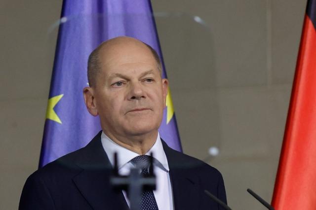 Crise Política na Alemanha: Demissão de Ministro das Finanças por Olaf Scholz Desencadeia Fim de Coalizão e Antecipação das Eleições