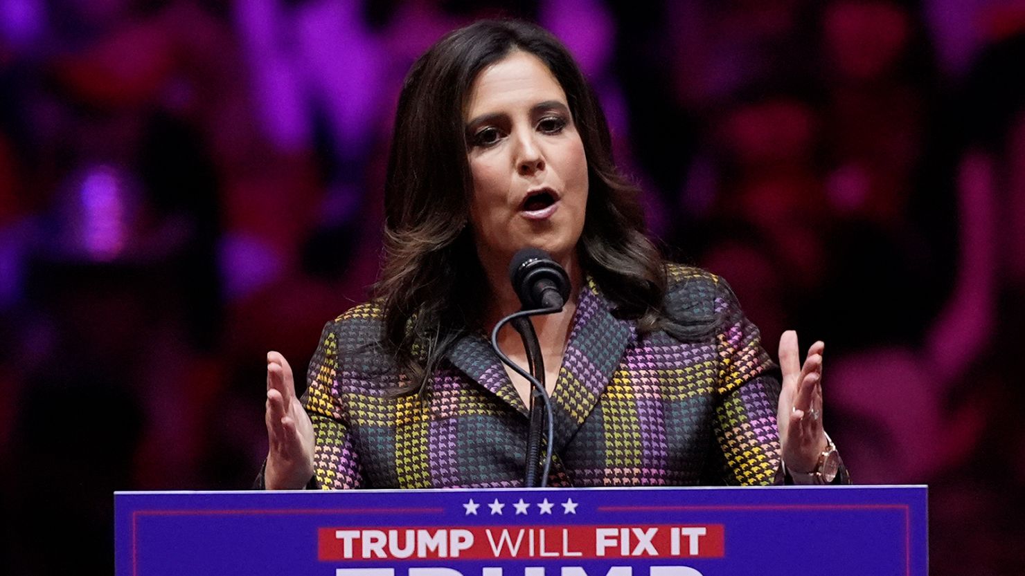 Trump nomeia Elise Stefanik como embaixadora dos EUA na ONU