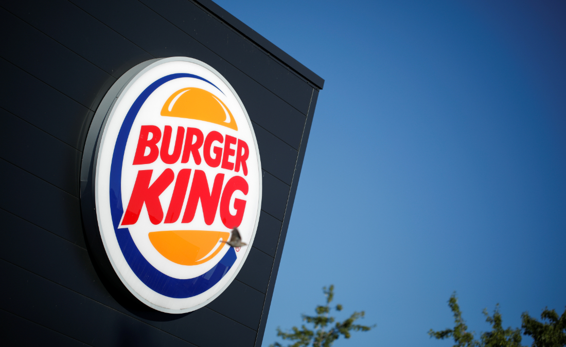 Burger King mira advogados em campanha de novo sanduíche