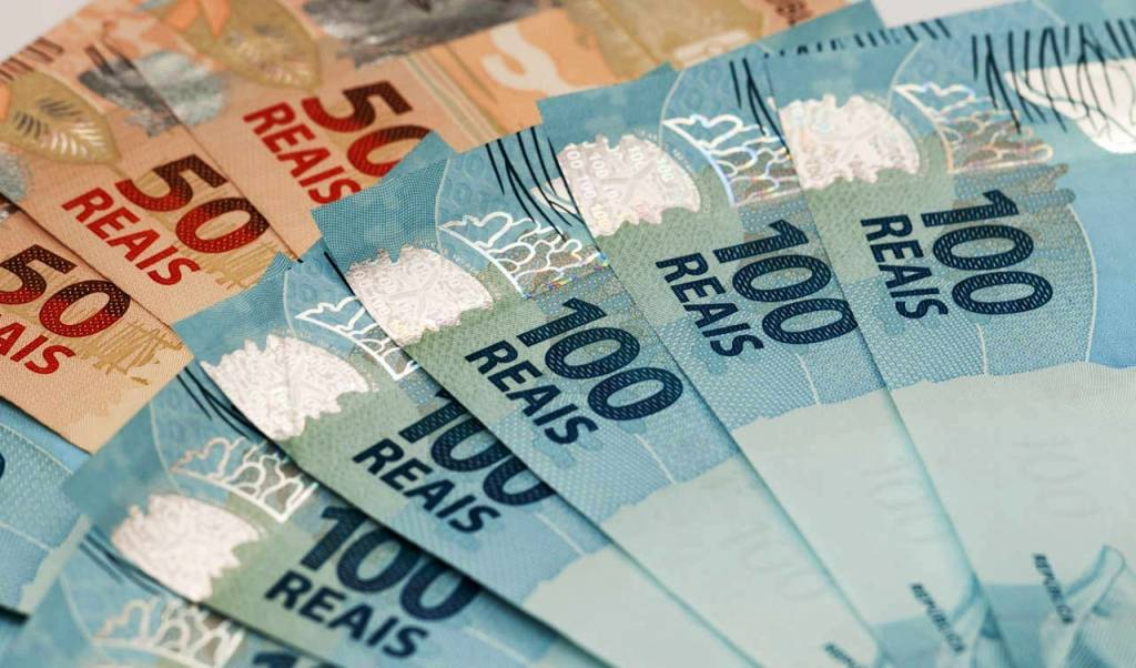 Salário mínimo 12/12 subiu para R$ 1.665: veja quem recebe o novo aumento