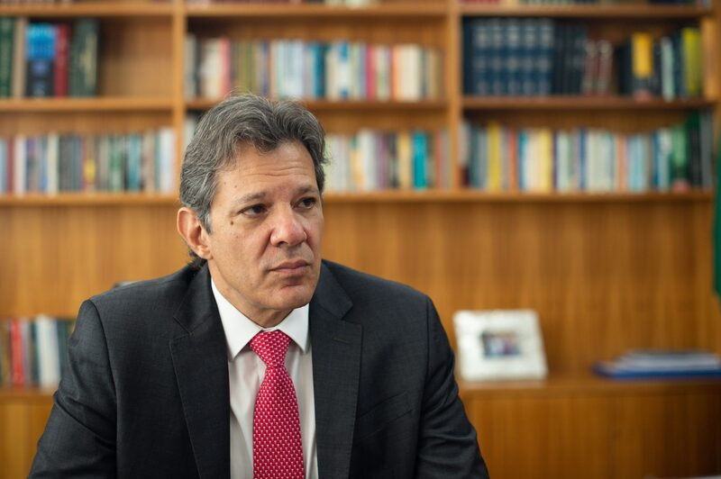 Haddad reage após Planalto culpá-lo por votação da derrubada do IOF