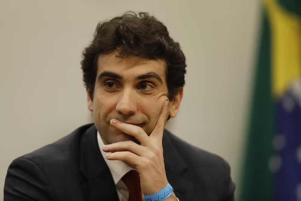 Mercado em alerta: foco no fiscal, Boletim Focus e discursos de autoridades do BC e do Fed