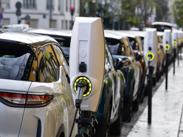 Carro elétrico avança e demanda mais infraestrutura