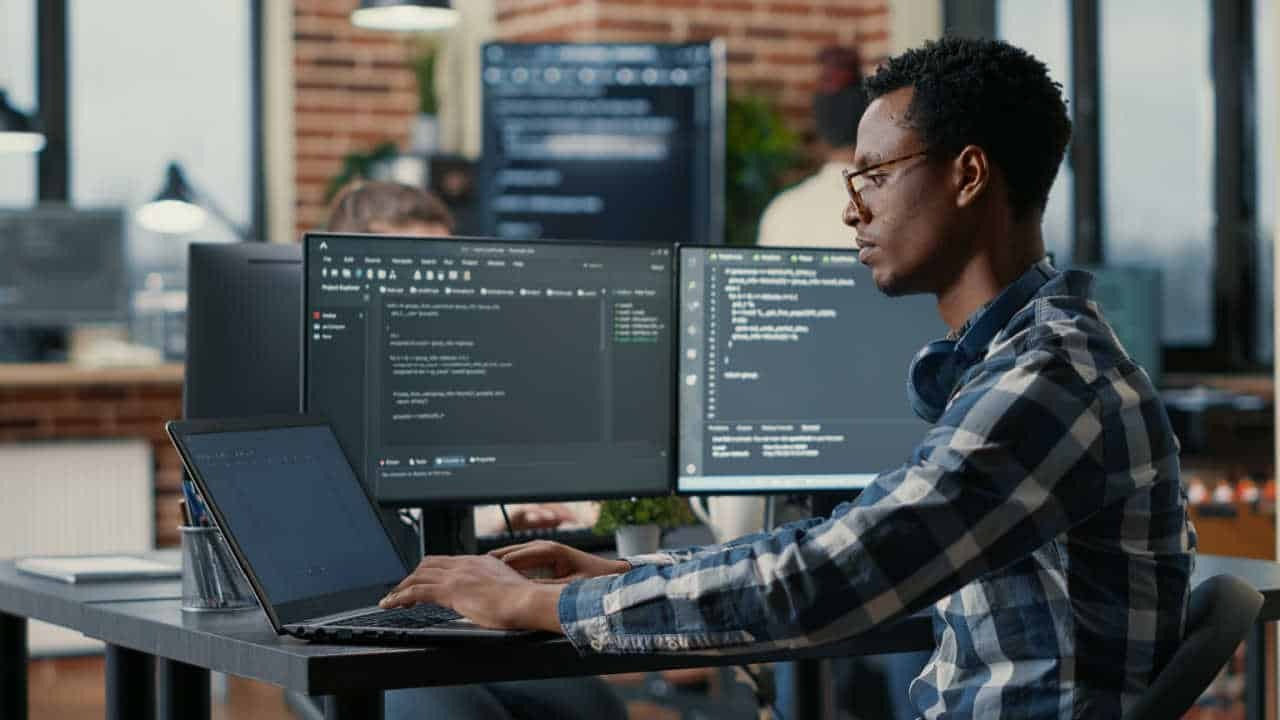 Emprego em pauta: saiba quais são os cargos mais promissores deste ano