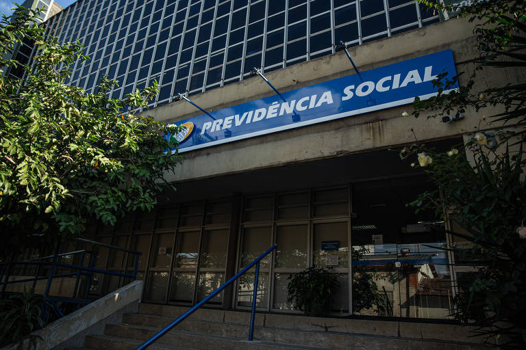 Governo sobe limite de juros cobrados em empréstimo consignado para 1,80% ao mês