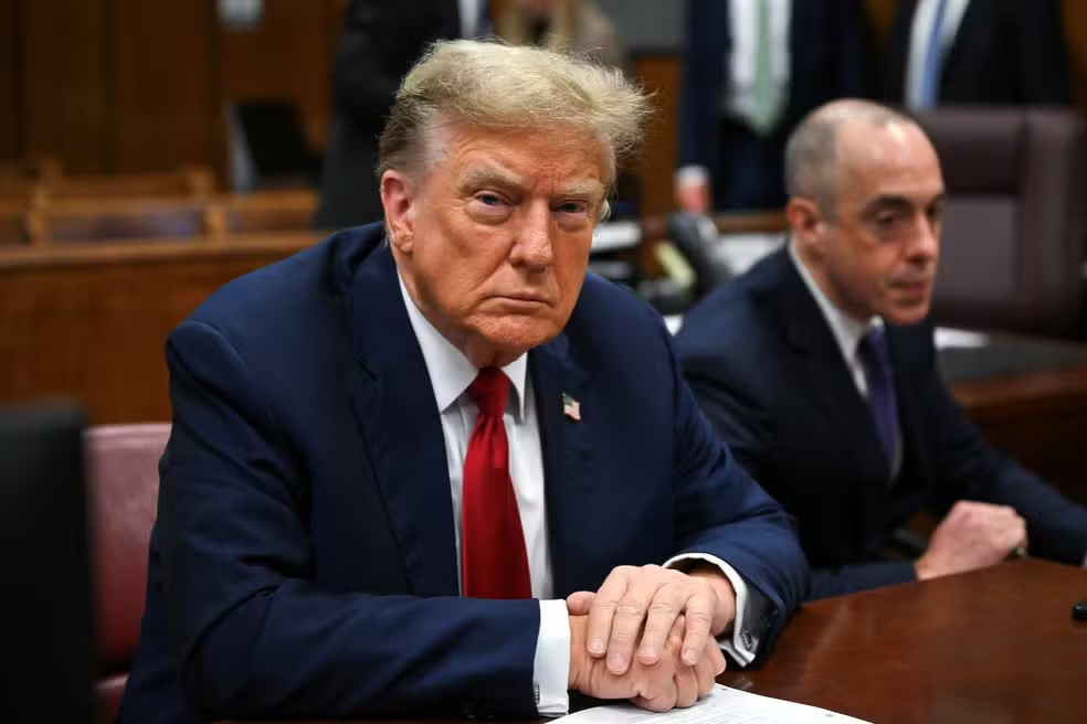 Trump pode ser sentenciado nesta sexta em caso de suborno após decisão da Suprema Corte