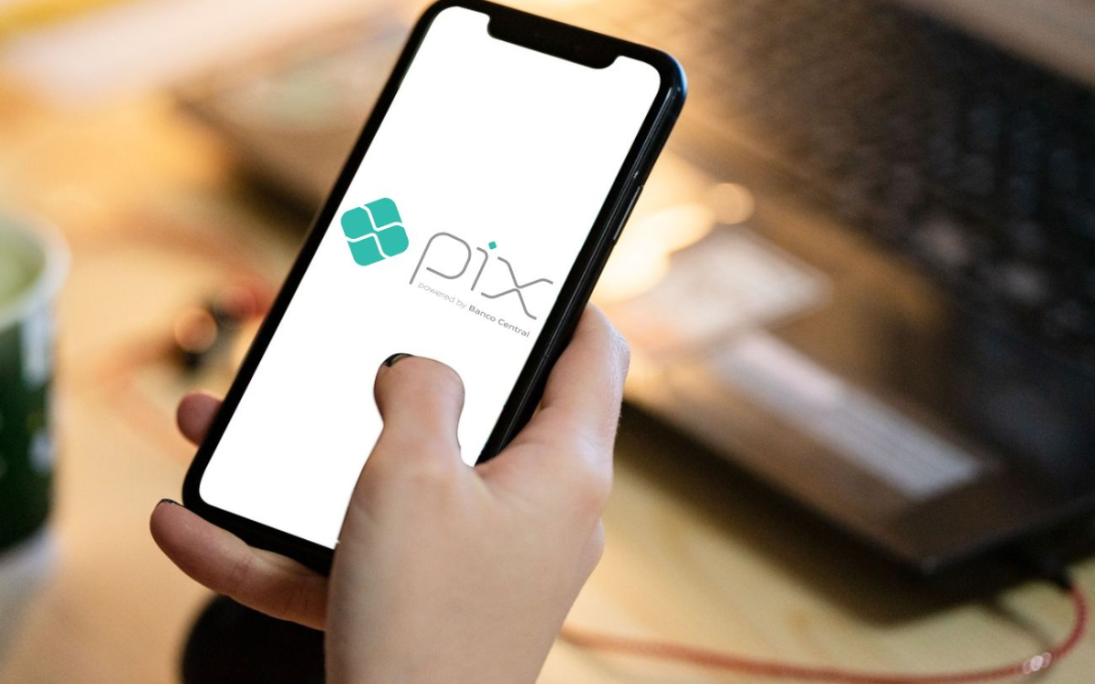 PIX Parcelado amplia alternativas de crédito, com custo alto e risco de inadimplência; entenda