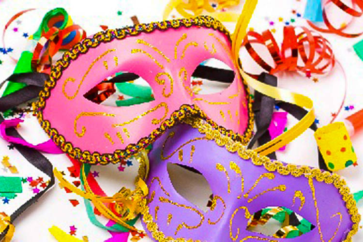 Comércio espera receita de R$ 12 bilhões no turismo durante o carnaval