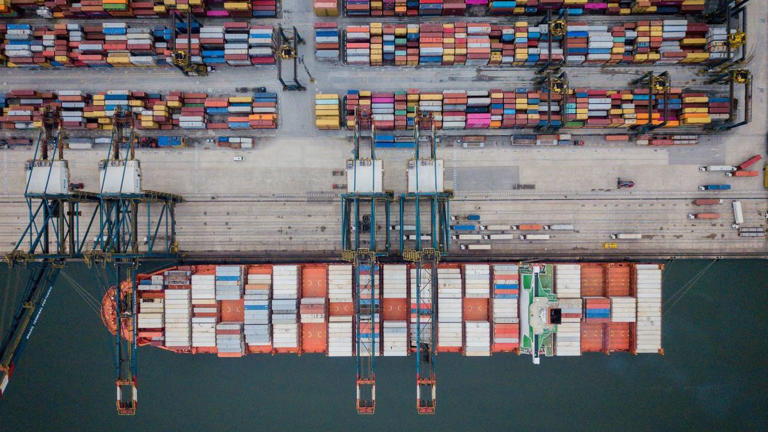 Em meio a tarifaço, comércio com EUA bate recorde no 1º trimestre; Brasil importou mais do que exportou