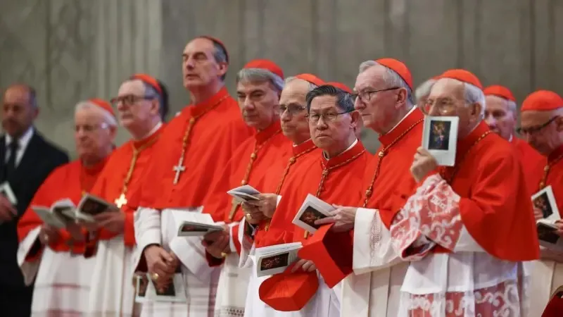 Conclave para escolher novo papa começará dia 7 de maio, diz Vaticano