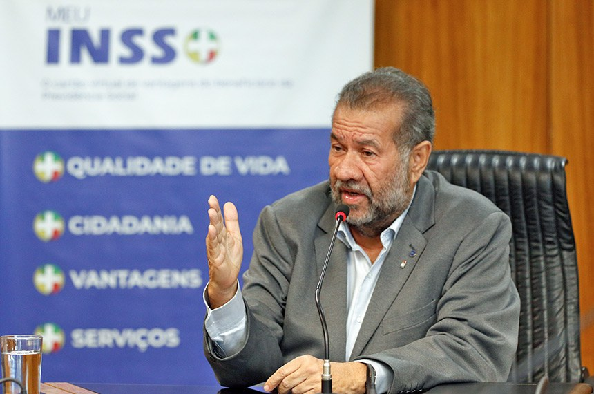 Comissão pode convocar ministro para esclarecer fraudes no INSS