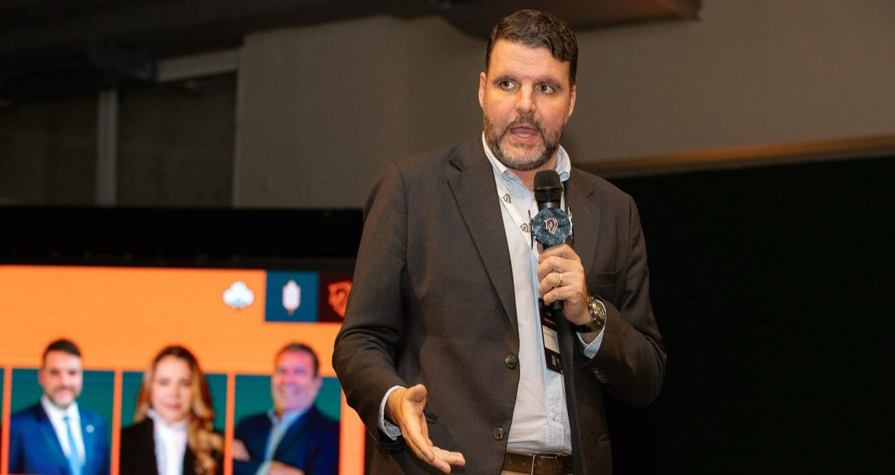 A taxação de 10% para o Brasil abriu uma janela oportunidade que não podemos brigar contra, vê Pedro Lupion