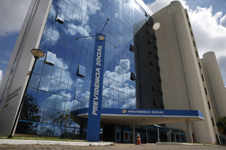 ‘Careca do INSS’ recebeu R$ 53,5 mi de entidades e atuou para liberar descontos, diz PF