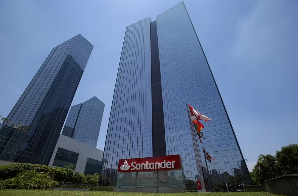 Santander Brasil tem lucro de R$ 3,86 bilhões, alta de 28% no 1º trimestre
