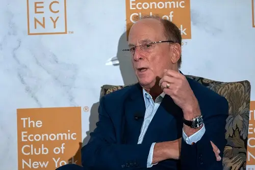 Larry Fink diz que maioria dos CEOs com quem conversa acha que EUA estão em recessão