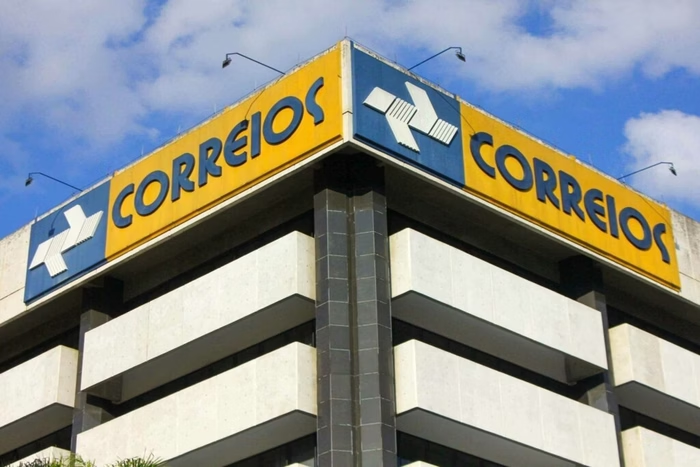 Proposta de redução de jornada de funcionários do Correios pode diminuir salários em 29,4%