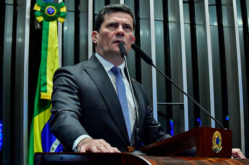 Ministro bate boca com Moro em audiência no    Senado sobre fraudes do INSS