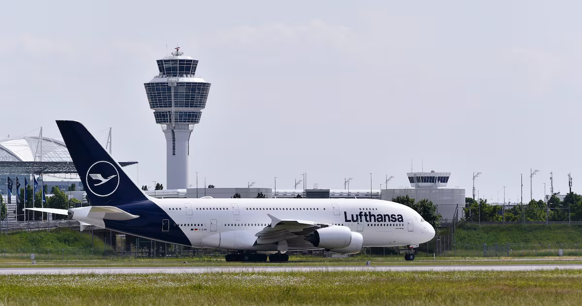 Voo da Lufthansa ficou sem piloto por 10 minutos após copiloto desmaiar na cabine