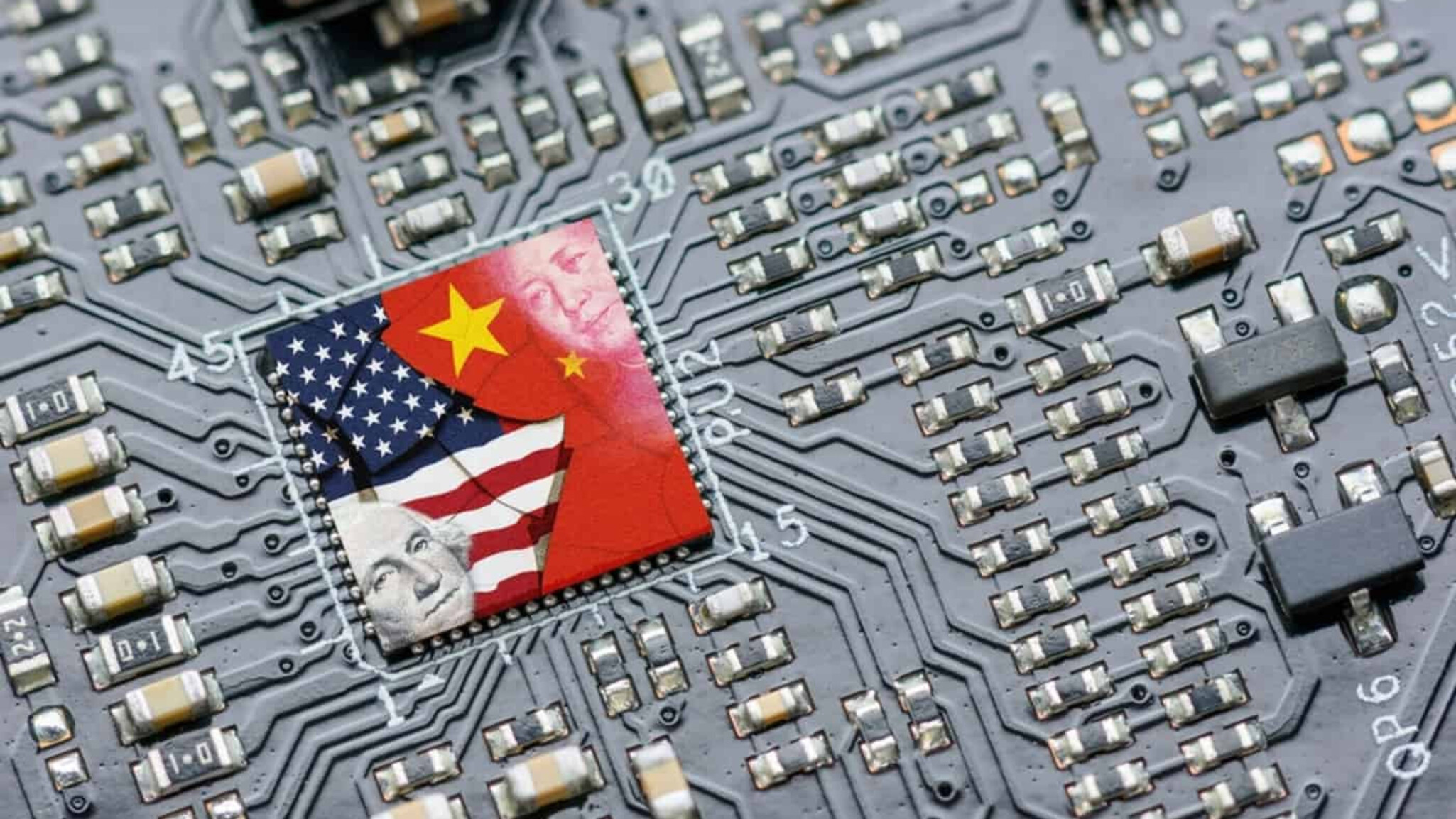 China pode tomar medidas judiciais contra restrições dos EUA a chips fabricados no país