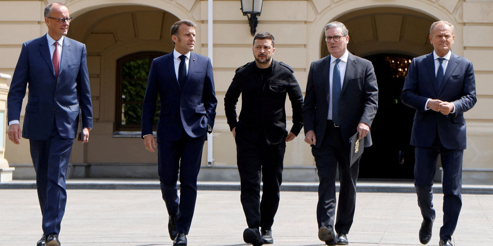 União Europeia e Reino Unido anunciam novas sanções contra a Rússia
