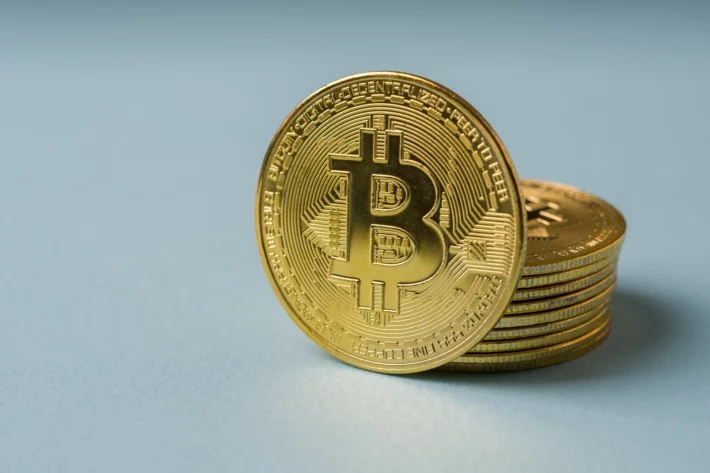 Bitcoin em Alta: veja quanto rendem aplicações de R$ 500 a R$ 10 mil na criptomoeda