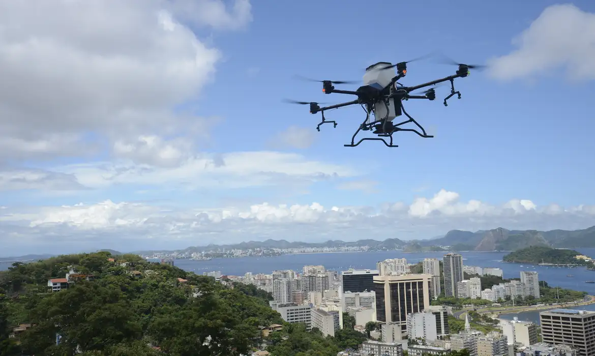 Anatel apreende drones irregulares em operação de combate à pirataria