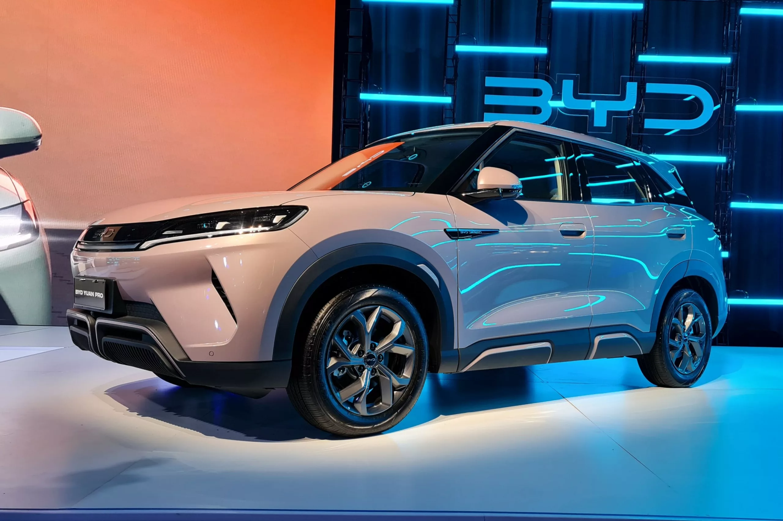 BYD quer reduzir imposto sobre semimontados