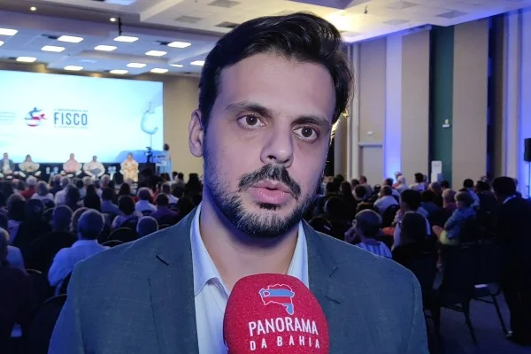 EUA perdem mais do que todos com o tarifaço, diz economista da Fiesp