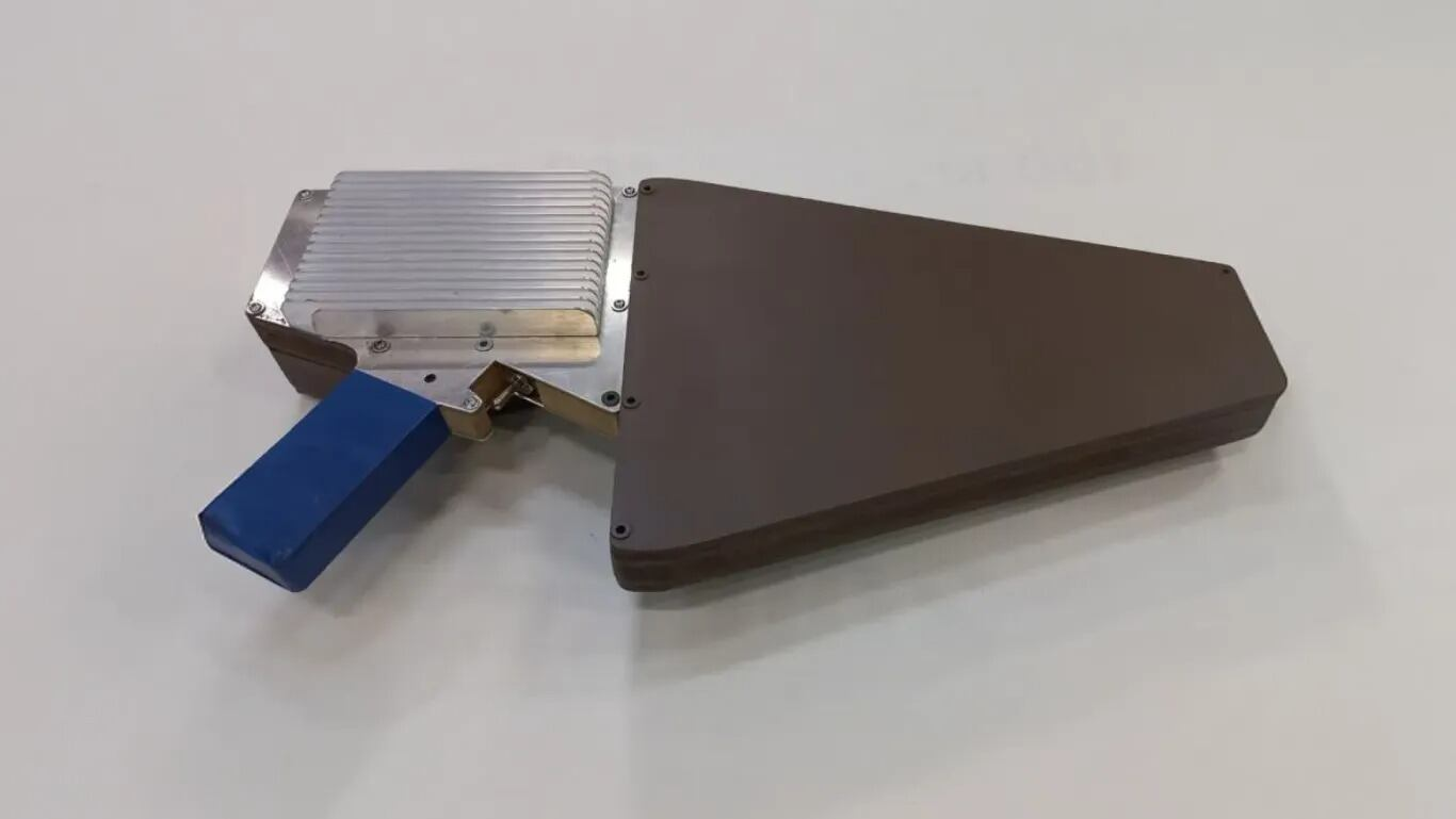 Ucrânia Apresenta Pistola Eletrônica que Promete Bloquear Voo de Drones Russos