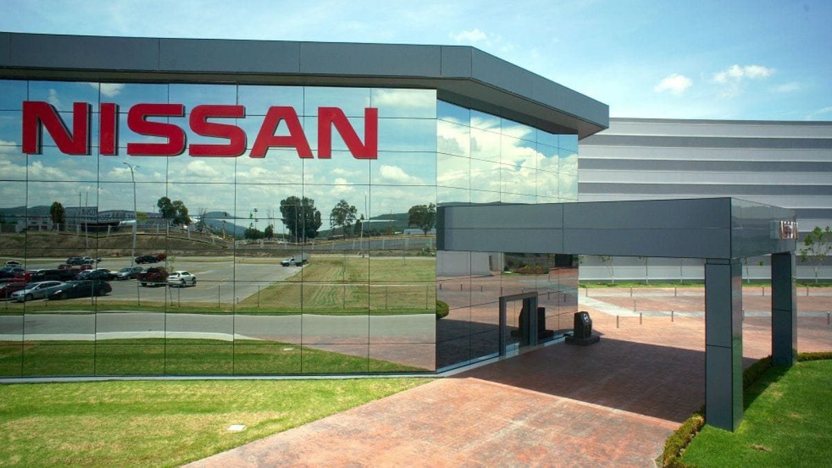 Nissan Motor Anuncia Demissões em Massa de Mais de 10 Mil Funcionários