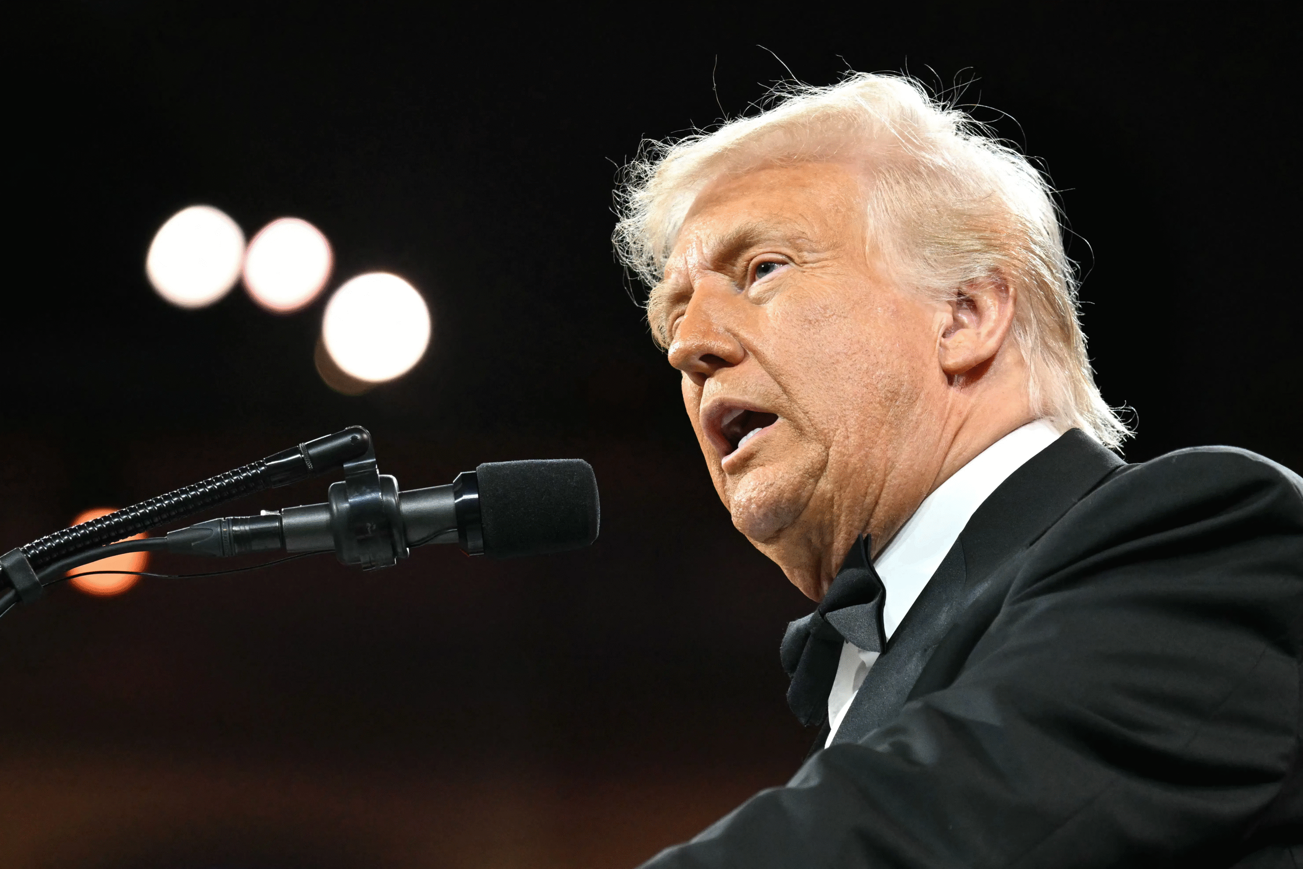 Trump compara bombardeio em Hiroshima com ataque no Irã