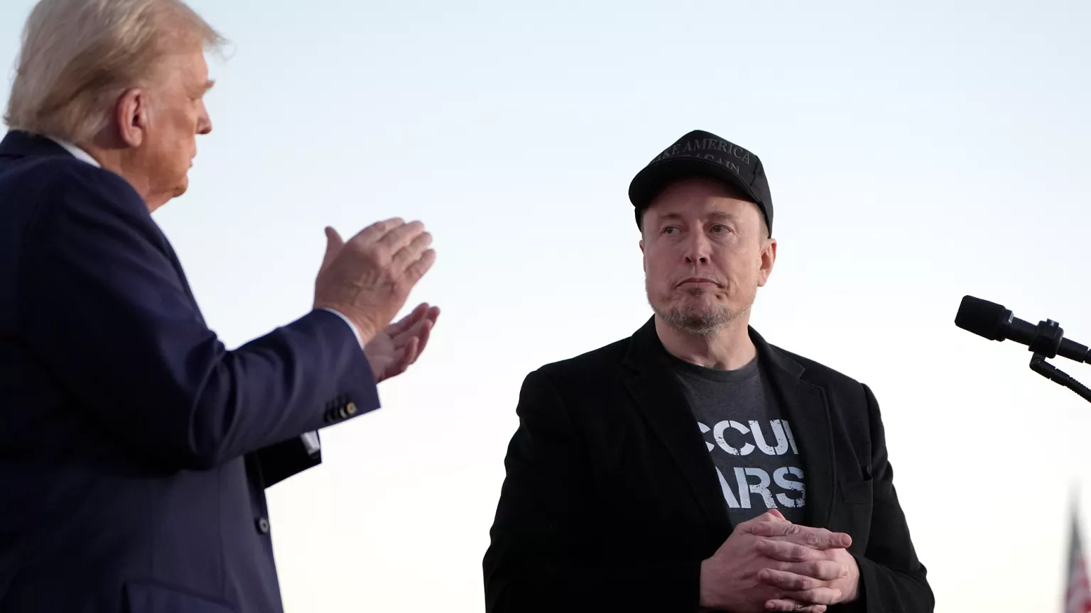 Trump diz que Elon Musk enfrentará “consequências” se apoiar candidatos democratas