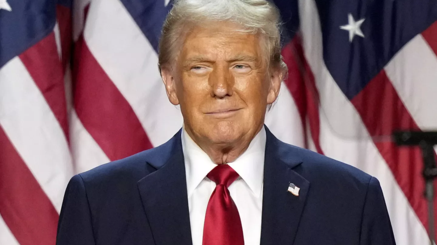 Trump chama Powell de desgraça americana e pede juro 2,5 pontos mais baixos