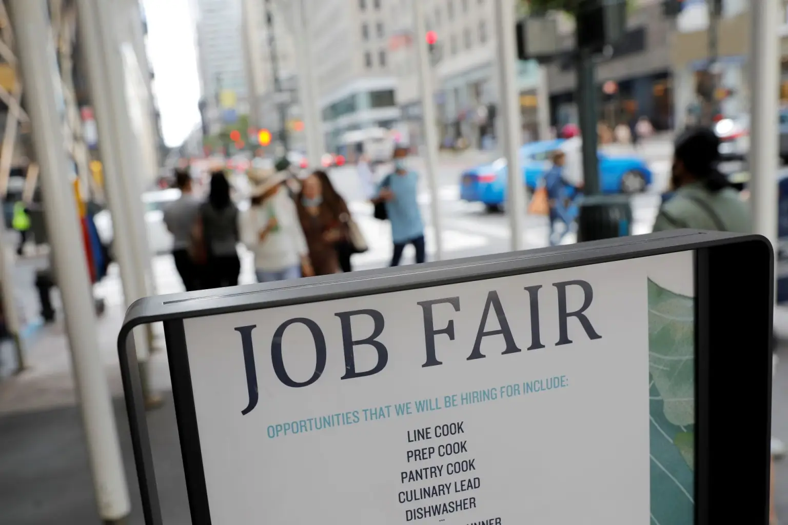 Payroll, auxílio-desemprego, PMIs, falas do Fed e mais destaques desta 5ª