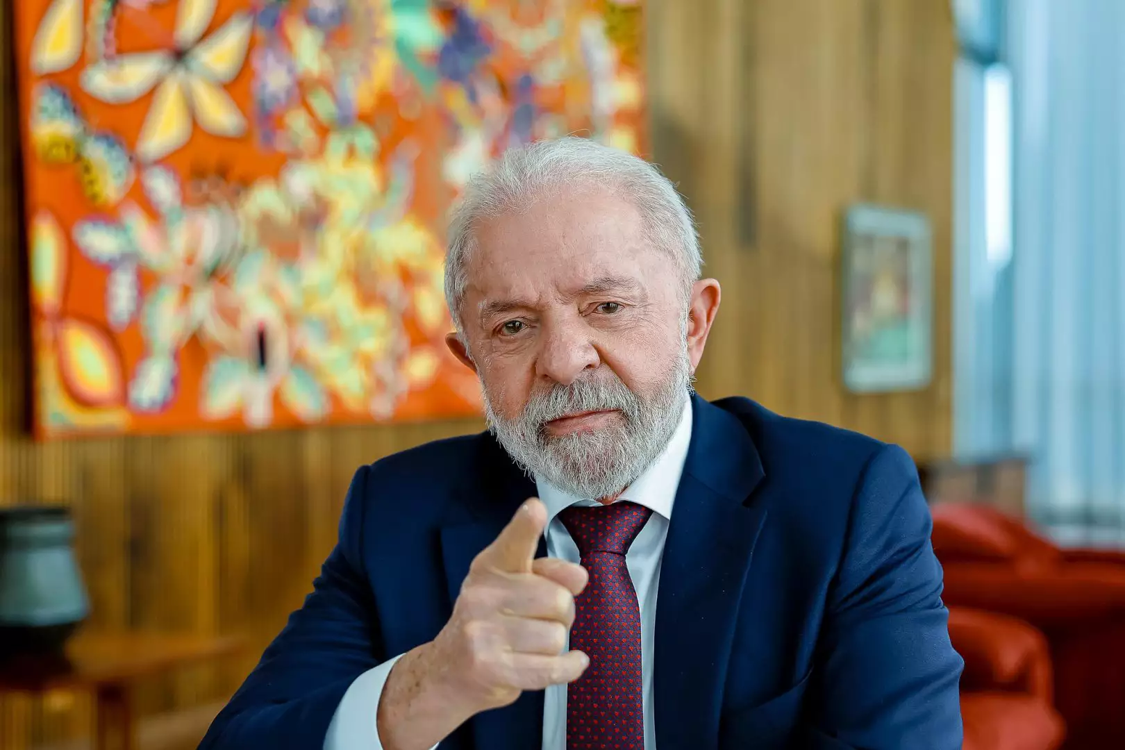 Lula critica ‘chantagem inaceitável’ de Trump e alfineta ‘traidores da pátria’ em pronunciamento na TV