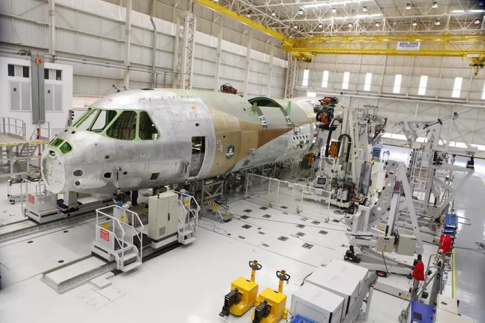 Embraer Luta por Tarifas Acessíveis no Setor Aéreo