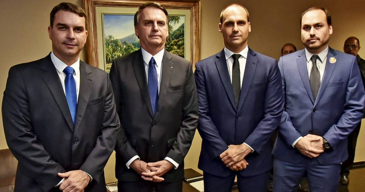 Filhos de Bolsonaro detonam governadores que buscam apoio do pai: ‘agem como ratos’